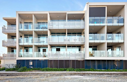 Victor Harbor Apartment | Experience The Frontage Resort-Style Apartment by the Ocean
