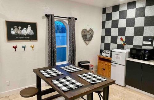 Ahwahnee House | Discover The Funky Chicken: Hot Tub & BBQ Retreat for 4