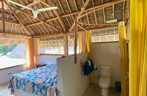Funzi Island Hotel | Experience Relaxation at The Funzi Keys with Pool & Spa
