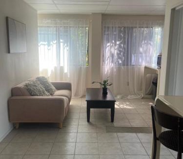 East Brisbane Bed & Breakfast | Relax at The Gabba B&B - Perfect for Families