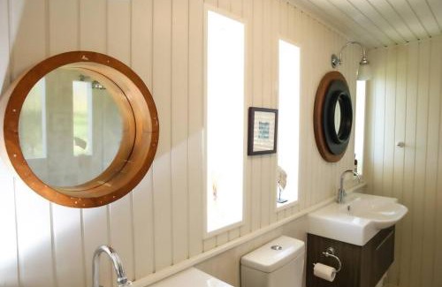 Bowral House | Classic Bowral Retreat: The Gables - Pet & Child Friendly