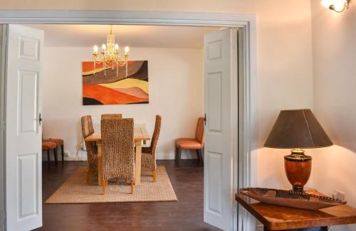 Chipstead House | The Gables - Uk47818
