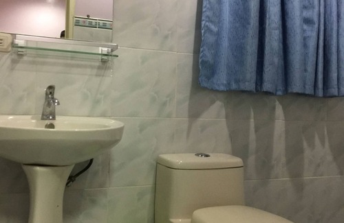 Tagbilaran Bed & Breakfast | Cozy Getaway at The Gabriella B&B with Spa & Breakfast