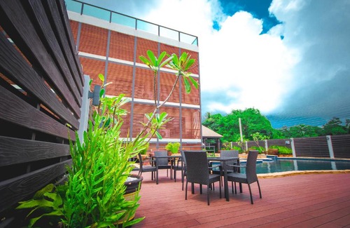 Ko Chang Hotel | Discover The Gallery At Koh Chang: Poolside Family Retreat