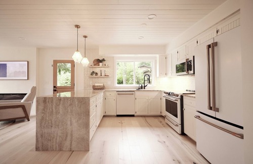 Lake Roesiger House | Elegant Lakehouse Retreat with Ocean View and Kid-Friendly Amenities