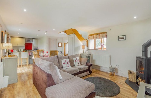 Llancarfan House | Discover The Gallops: Pet & Child Friendly Retreat