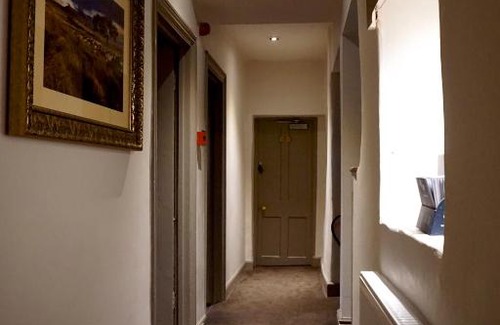 Austwick Hotel | Pet-Friendly Comfort at The Game Cock Inn - Rated 9/10