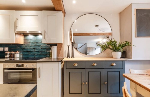 Leafield House | Discover The Gamekeeper's Cottage - 10/10 Guest Rated Retreat