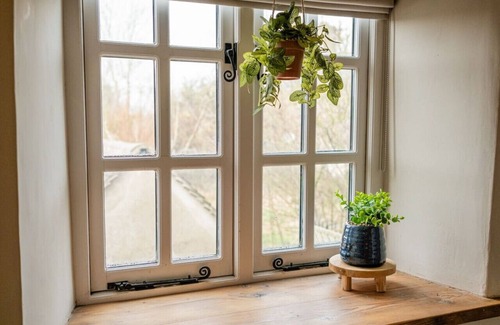 Leafield House | Discover The Gamekeeper's Cottage - 10/10 Guest Rated Retreat