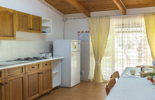 Villammare House | Ideally Located Gangemi House: Steps from the Ocean