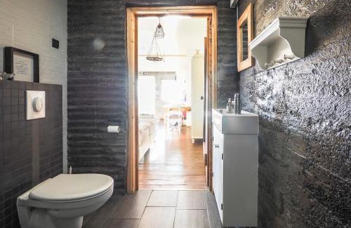 Varmahli Apartment | Top-Rated Stay at The Garage with Hot Tub & Family Amenities