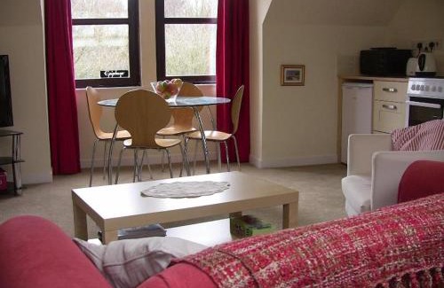 St. Andrews Apartment | Family-Friendly Retreat at The Garden Apartment