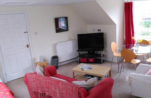 St. Andrews Apartment | Family-Friendly Retreat at The Garden Apartment