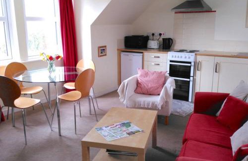 St. Andrews Apartment | Family-Friendly Retreat at The Garden Apartment