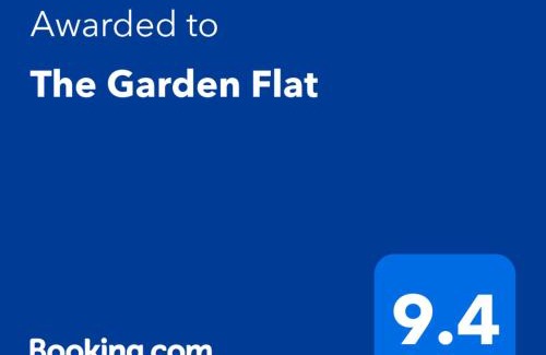 Crieff Apartment | Eco-Friendly Getaway at The Garden Flat with Hot Tub