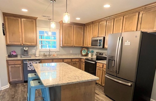 Sumter House | The Garden Getaway near SHAW AFB