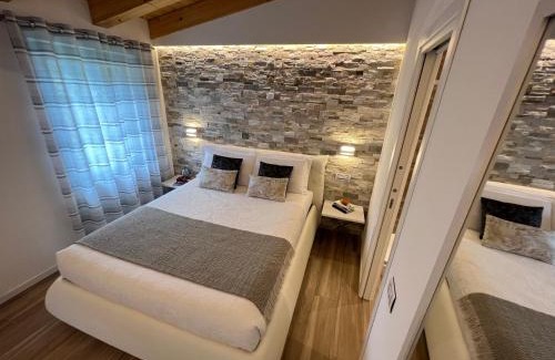 Volastra House | Discover The Garden: Family-Friendly Retreat with 9/10 Rating
