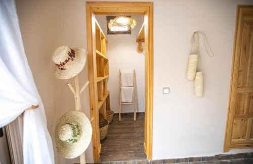 Outghal House | Discover The Garden of Asni: Pet-Friendly Retreat with Pool