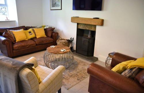 Pitlochry House | Experience The Gardeners Cottage: Pet & Child Friendly Retreat