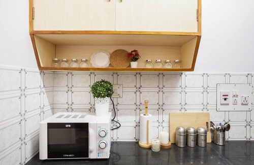 Bengaluru Condo | Garnet Suite: Family-Friendly Self-Serviced Residence