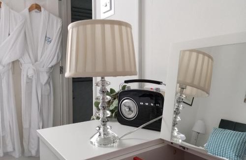 Torquay House | Oceanfront Relaxation at Garway Lodge Guest House