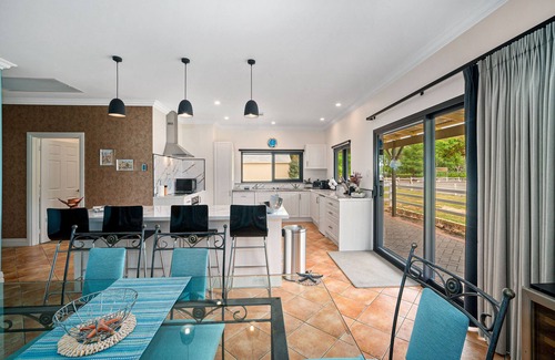 Brigadoon House | Experience Elegance at The Gatehouse in Swan Valley