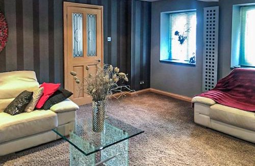 Pagham House | Discover The Gatehouse: Family-Friendly Retreat in the UK