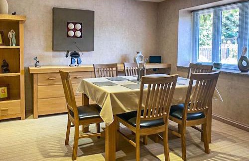 Pagham House | Discover The Gatehouse: Family-Friendly Retreat in the UK