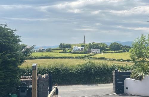 Llandudno Junction House | The Gatekeepers Cottage - Skerry Vore