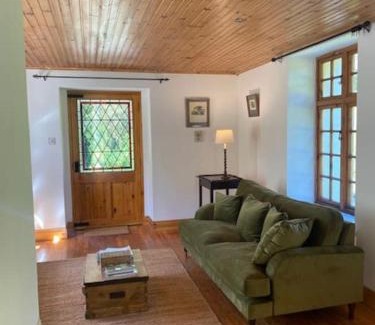 Scotshouse House | Discover The Gatelodge, Hilton Park: Pet-Friendly Retreat