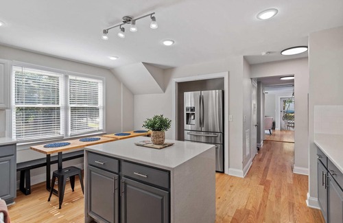 Downtown House | Historic Oakwood Gathering House with Family-Friendly Amenities