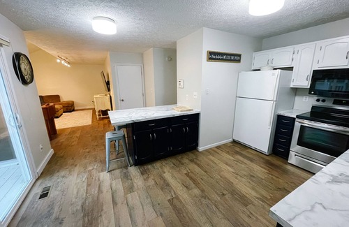 West Lafayette House | Family and Friends Retreat Near Purdue Grand Prix Track