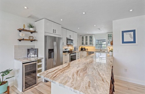 Gulf Gate Estates House | Unforgettable Pool House Paradise with Ocean View & More
