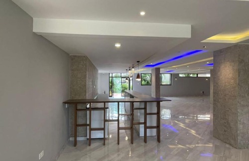 Nungua Apartment | Premier Stay at The Gem At Peduase with Pool & Breakfast