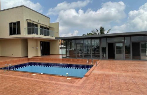Nungua Apartment | Premier Stay at The Gem At Peduase with Pool & Breakfast