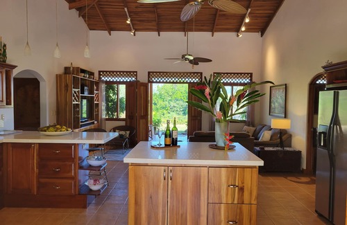 Atenas House | Discover Atenas: Exquisite Home Surrounded by Tropical Bliss