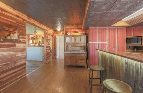 Randsburg House | Explore History at The General - Family-Friendly Retreat