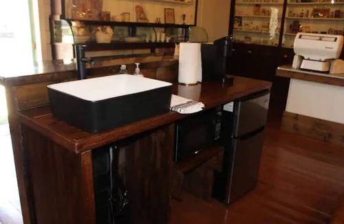 Morgan Mill House | The General Store-@Rooms at The Oak Dale