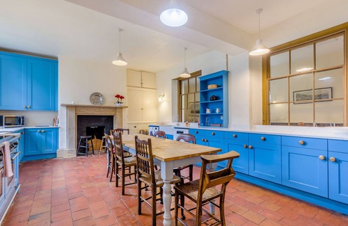 Eaton Mascott Cottage | Pet-Friendly Getaway at The Generals Quarters in Shrewsbury