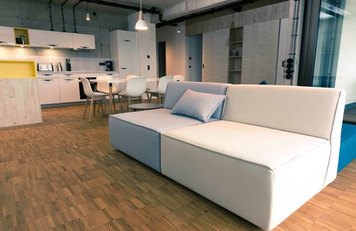 Zwenkau Apartment | Exceptional Oceanfront Stay at The Generous - Z1-THE HOUSE