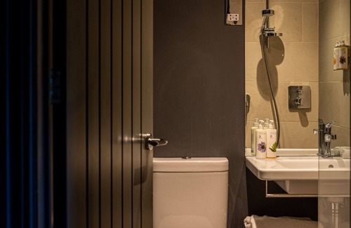 Backwell Bed & Breakfast | Discover The George at Backwell - 4-Star Family Retreat