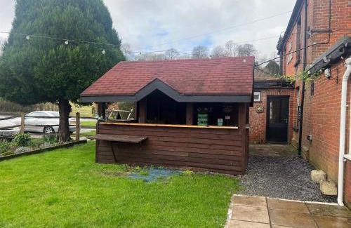 Waterlooville Other | Pet-Friendly Retreat at The George in Finchdean