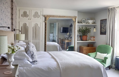Rye Hotel | Discover The George in Rye: 4-Star Stay with Spa & Dining