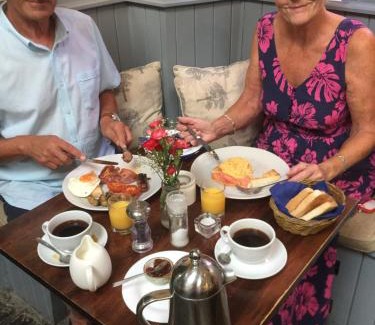 Croscombe Hotel | Pet-Friendly Escape at The George Inn - Rated 9.1/10