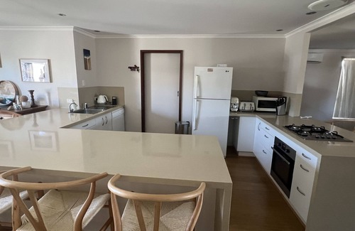 Cervantes House | Pet-Friendly GetAway Cervantes with Ocean View & Pool