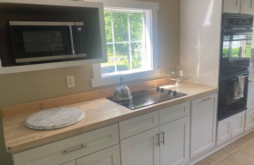 Tunica Cabin | Relaxing Getaway: Pet Friendly & Family-Friendly Retreat