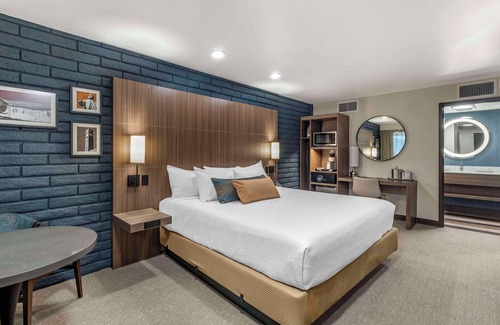 Great Falls Hotel | Guest Rated: 9.8 at The Gibson Hotel Great Falls