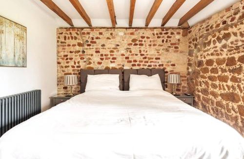 Pentney House | Relaxing Spa Getaway at The Gig House with Pool & Hot Tub