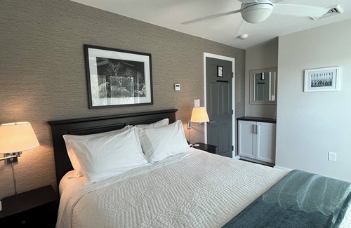 Henderson Harbor Hotel | The GillHouse