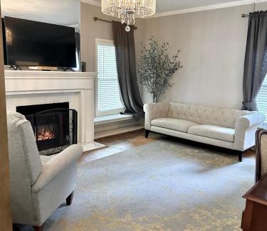 Mount Pleasant Bed & Breakfast | Eco-Friendly Haven at The Ginkgo Tree - Rated 10/10